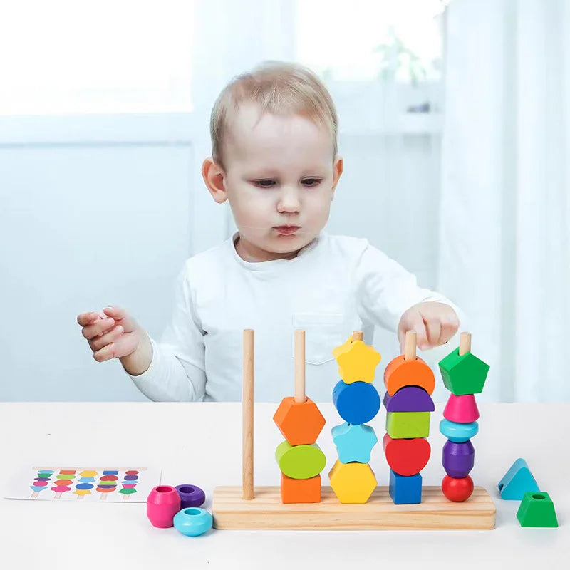 Set de encaje en formas geométricas 3D con tarjetas guía