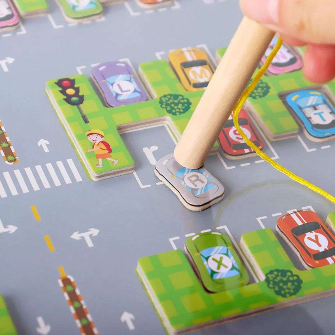 Tablero Magnético con Circuito de Autos - Juego de Clasificación ABC