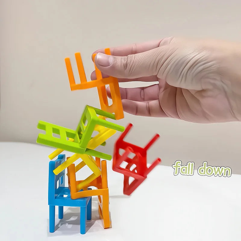 Torre de sillas - Juego de equilibrio